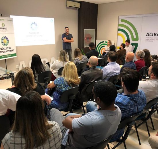 Rodada de Negócios reúne 40 empresários na Acibalc